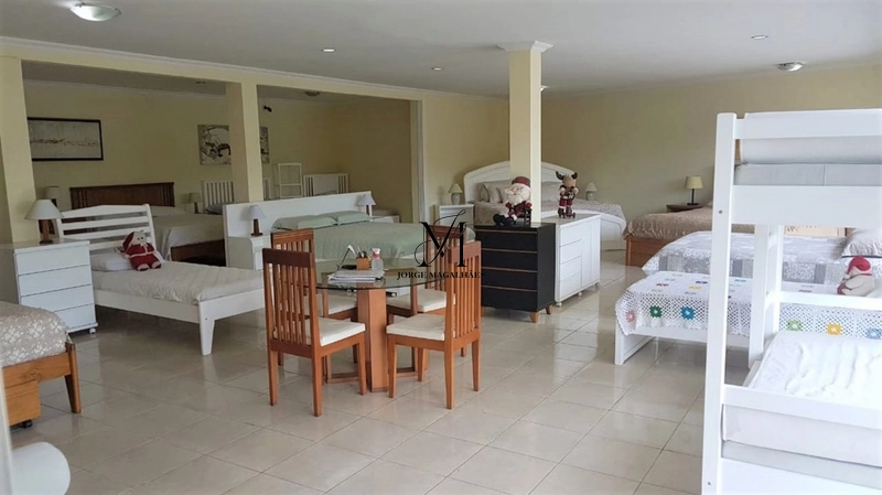 CASA E SALÃO: 10ª foto da galeria de imagens do imóvel