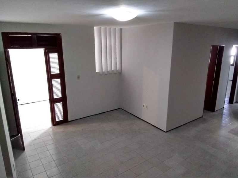 Casa à venda próxima ao Lago do Jacarey: 8ª foto da galeria de imagens do imóvel