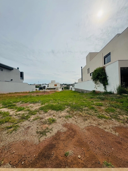 Terreno de 407,25m² no Residencial Faber IV em São Carlos/SP.: 1ª foto da galeria de imagens do imóvel