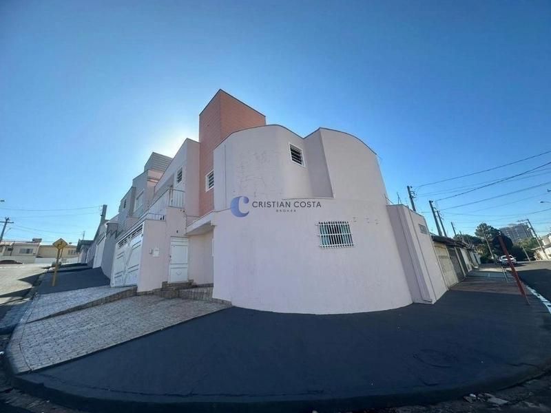 Sobrado de 3 dormitórios no Portal do Sol em São Carlos/SP.: 1ª foto da galeria de imagens do imóvel