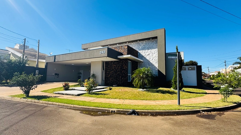 Casa de 3 Suítes e Piscina no Condomínio Montreal em São Carlos/SP.: 2ª foto da galeria de imagens do imóvel