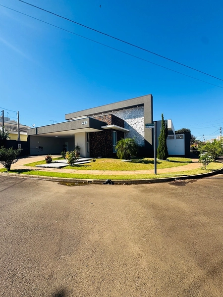 Casa de 3 Suítes e Piscina no Condomínio Montreal em São Carlos/SP.: 1ª foto da galeria de imagens do imóvel