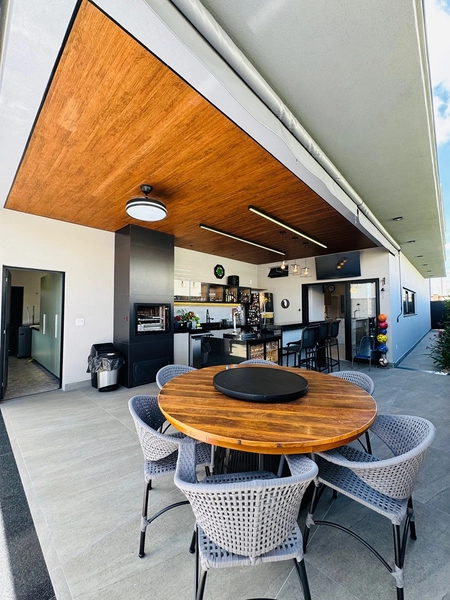 Casa contemporânea com 4 Suítes e piscina no Condomínio Faber IV no Parque Faber em São Carlos/SP: 42ª foto da galeria de imagens do imóvel