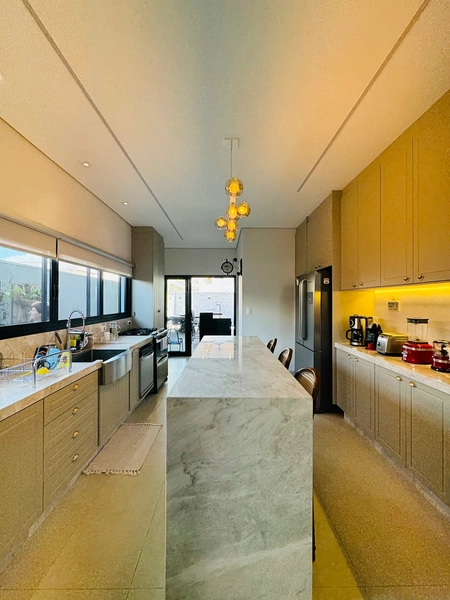 Casa contemporânea com 4 Suítes e piscina no Condomínio Faber IV no Parque Faber em São Carlos/SP: 18ª foto da galeria de imagens do imóvel