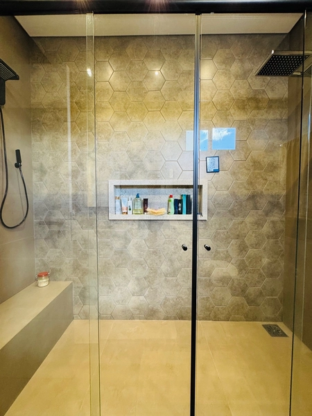 Casa contemporânea com 4 Suítes e piscina no Condomínio Faber IV no Parque Faber em São Carlos/SP: 30ª foto da galeria de imagens do imóvel