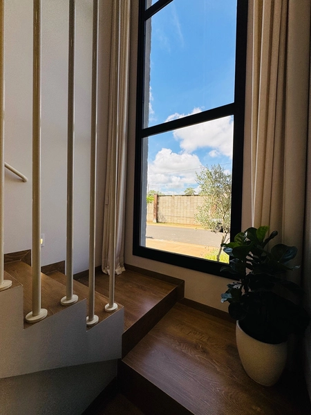 Casa contemporânea com 4 Suítes e piscina no Condomínio Faber IV no Parque Faber em São Carlos/SP: 14ª foto da galeria de imagens do imóvel