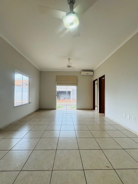 Casa de 3 Dormitórios e Escritório no Condomínio Eldorado em São Carlos/SP.: 4ª foto da galeria de imagens do imóvel