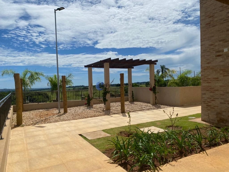 Terreno de 240 m² no Residencial Villeneuve em São Carlos/SP.: 2ª foto da galeria de imagens do imóvel