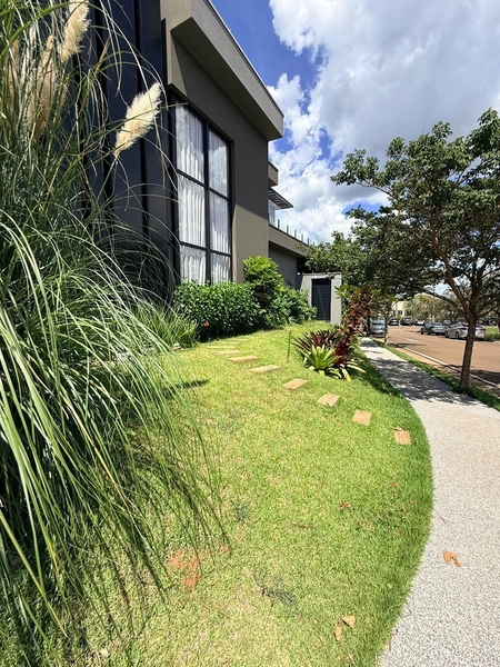 Sobrado de 4 Suítes, Piscina no Condomínio Damha III em São Carlos/SP.: 4ª foto da galeria de imagens do imóvel