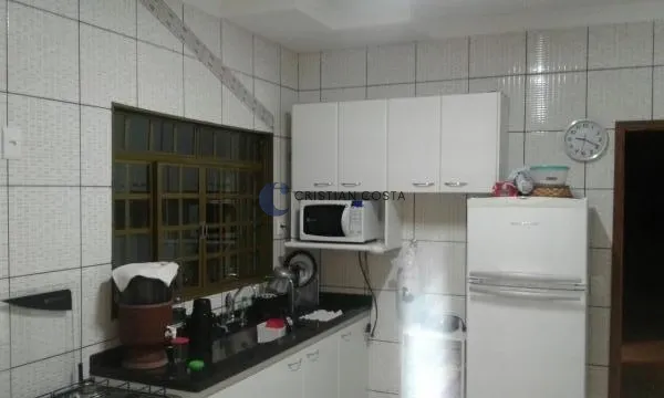 CASA DE 3 DORMITÓRIOS NO JARDIM BANDEIRANTES EM SÃO CARLOS/SP: 3ª foto da galeria de imagens do imóvel