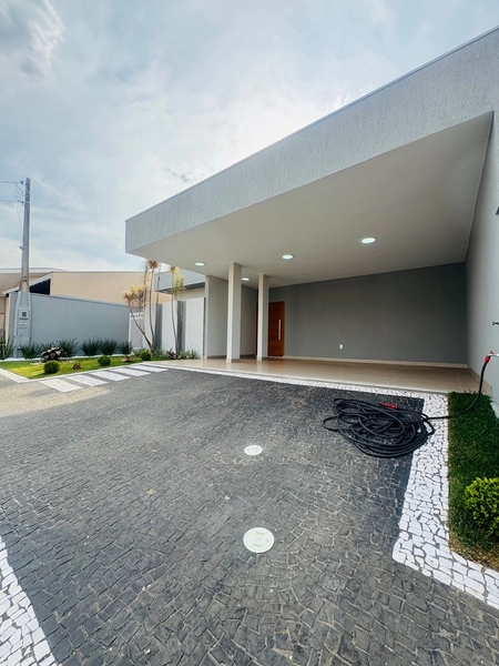 Casa de 3 dormitórios 1 suíte closet e escritório no Residencial Eldorado em São Carlos/SP.: 4ª foto da galeria de imagens do imóvel