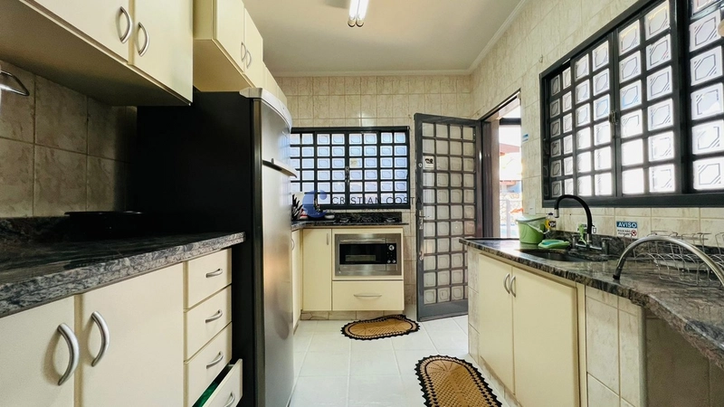 Casa de 2 dormitórios e piscina no Portal do sol em São Carlos/SP: 17ª foto da galeria de imagens do imóvel