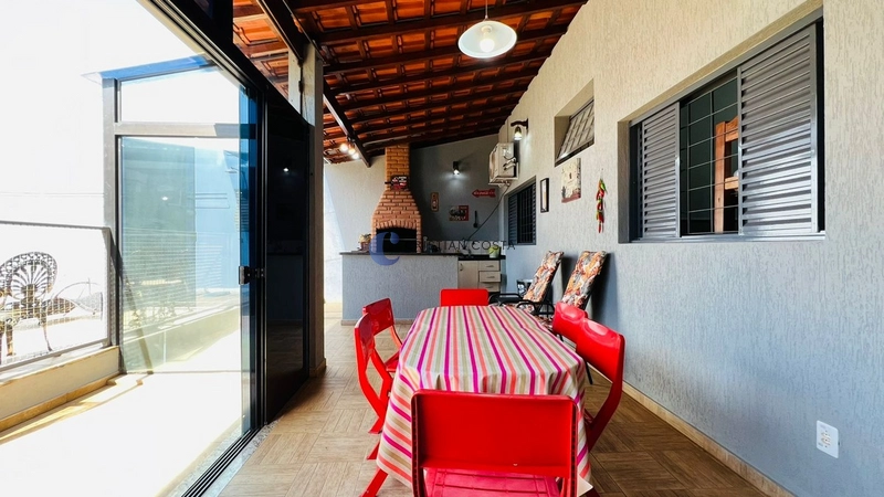 Casa de 2 dormitórios e piscina no Portal do sol em São Carlos/SP: 11ª foto da galeria de imagens do imóvel