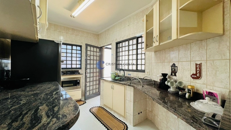 Casa de 2 dormitórios e piscina no Portal do sol em São Carlos/SP: 15ª foto da galeria de imagens do imóvel