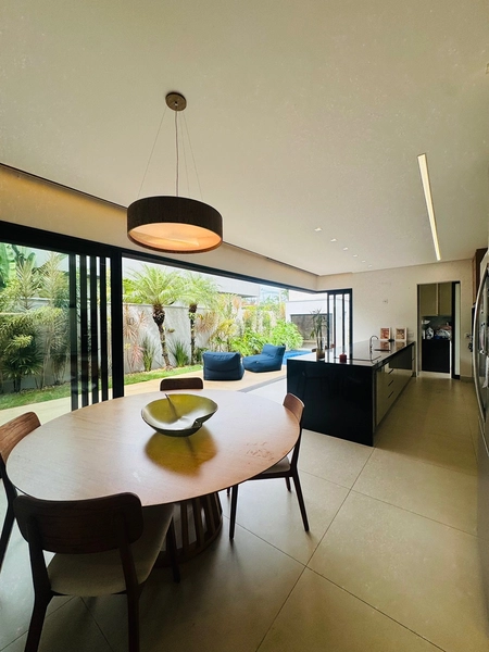 Sobrado de 4 Suítes e Piscina no Condomínio Faber IV em São Carlos/SP.: 8ª foto da galeria de imagens do imóvel