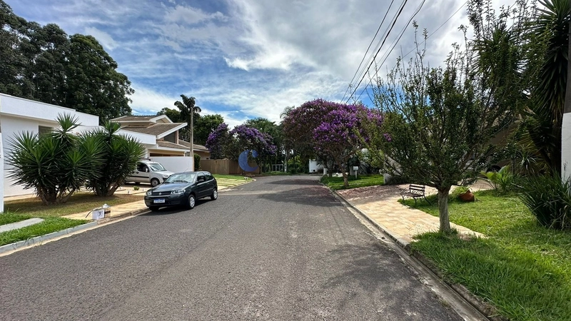 Terreno 250 m² no Condomínio Bosque de São Carlos/SP: 1ª foto da galeria de imagens do imóvel