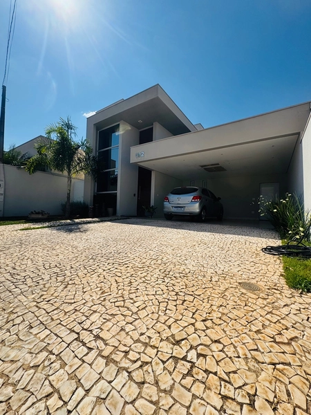 Casa de 3 Dormitórios e Spa no Residencial Eldorado em São Carlos/SP.: 3ª foto da galeria de imagens do imóvel