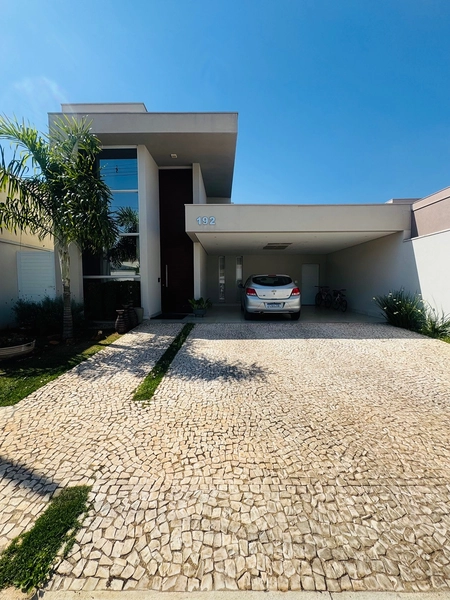 Casa de 3 Dormitórios e Spa no Residencial Eldorado em São Carlos/SP.: 1ª foto da galeria de imagens do imóvel