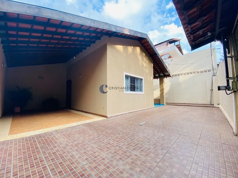 CASA DE 4 DORMITORIOS E PISCINA NO PARQUE SANTA MARTA EM SÃO CARLOS/SP: 3ª foto da galeria de imagens do imóvel