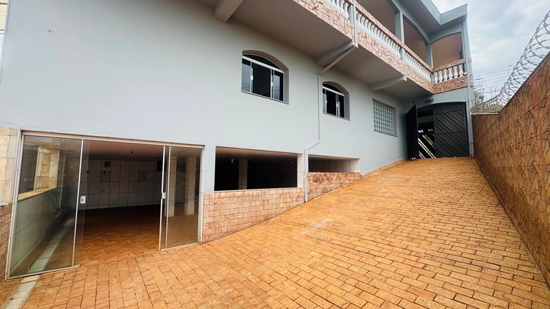 Sobrado de 3 Dormitórios e Piscina no Jd. das Torres em São Carlos/SP.: 39ª foto da galeria de imagens do imóvel