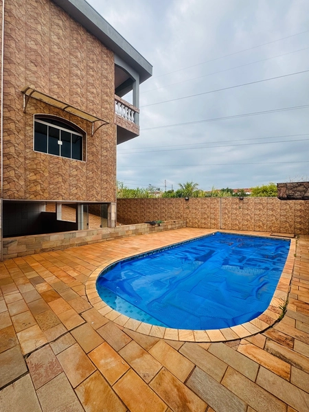 Sobrado de 3 Dormitórios e Piscina no Jd. das Torres em São Carlos/SP.: 44ª foto da galeria de imagens do imóvel
