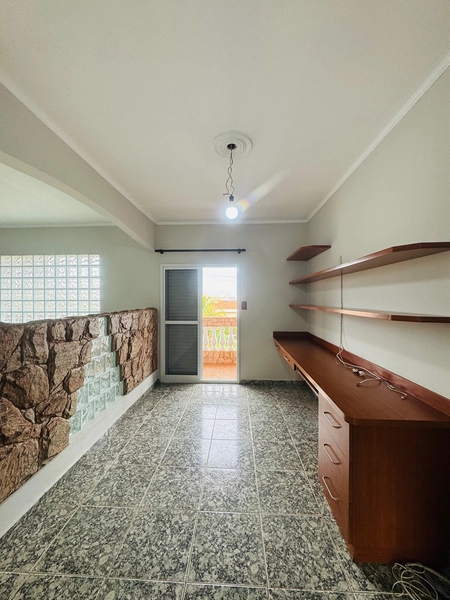 Sobrado de 3 Dormitórios e Piscina no Jd. das Torres em São Carlos/SP.: 17ª foto da galeria de imagens do imóvel