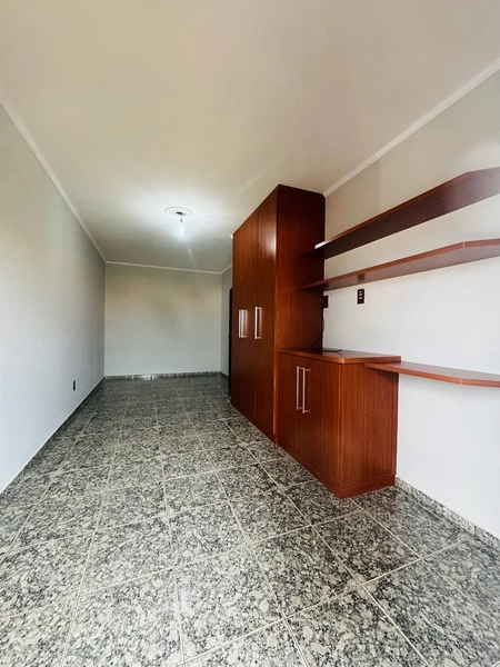 Sobrado de 3 Dormitórios e Piscina no Jd. das Torres em São Carlos/SP.: 33ª foto da galeria de imagens do imóvel