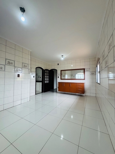 Sobrado de 3 Dormitórios e Piscina no Jd. das Torres em São Carlos/SP.: 11ª foto da galeria de imagens do imóvel