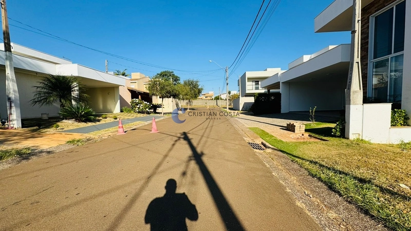 Terreno de 275 m² no condomínio Village Damha II em São Carlos/SP: 1ª foto da galeria de imagens do imóvel