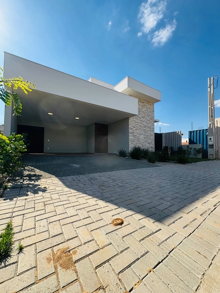 Casa de 3 suítes e piscina no condomínio Damha IV em São Carlos/SP.: 1ª foto da galeria de imagens do imóvel