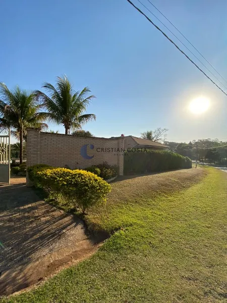 CHÁCARA DE ALTO PADRÃO DE 14.000² NO COND. PQ. ITAIPU EM SÃO CARLOS/SP: 2ª foto da galeria de imagens do imóvel