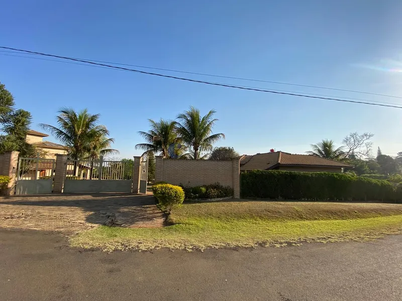 CHÁCARA DE ALTO PADRÃO DE 14.000² NO COND. PQ. ITAIPU EM SÃO CARLOS/SP: 59ª foto da galeria de imagens do imóvel