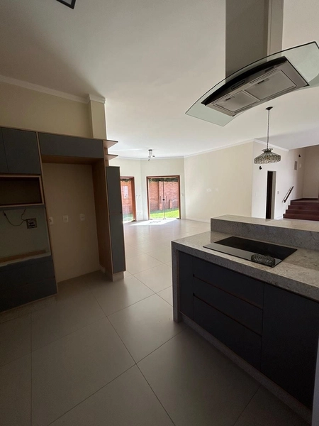 Casa de 5 Dormitórios no Condomínio Montreal em São Carlos/SP.: 4ª foto da galeria de imagens do imóvel