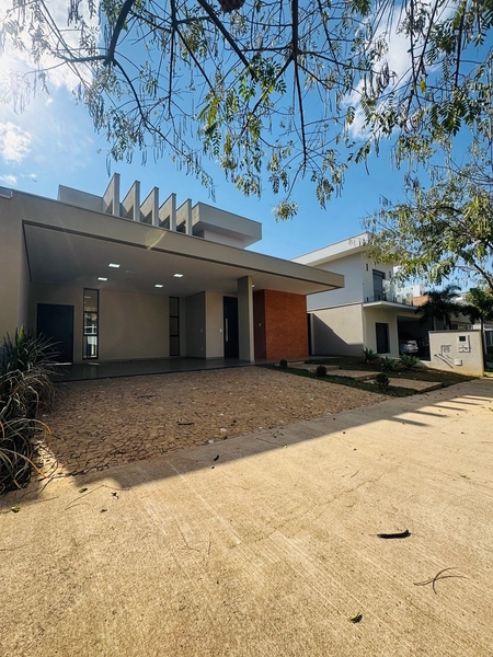 Casa de 3 Suítes e Escritório no Condomínio Faber III em São Carlos/SP.: 3ª foto da galeria de imagens do imóvel