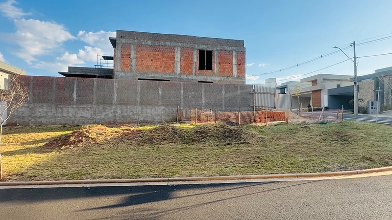 Terreno de esquina com 384,50m2 no Condomínio Faber IV em São Carlos/SP.: 3ª foto da galeria de imagens do imóvel