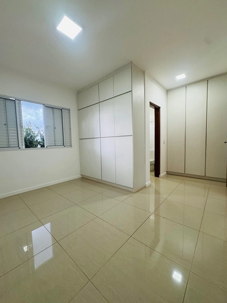 Sobrado de 3 suítes e quintal gramado no Condomínio Village damha II em São Carlos/SP.: 22ª foto da galeria de imagens do imóvel