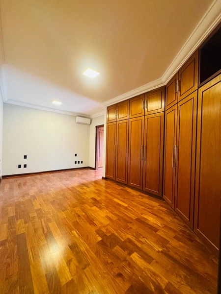 Casa de 5 Suítes e  8 Vagas Cobertas no Condomínio Faber I no Parque Faber em São Carlos/SP.: 9ª foto da galeria de imagens do imóvel