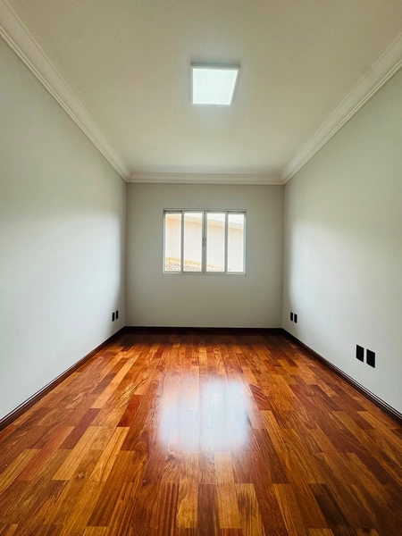 Casa de 5 Suítes e  8 Vagas Cobertas no Condomínio Faber I no Parque Faber em São Carlos/SP.: 8ª foto da galeria de imagens do imóvel