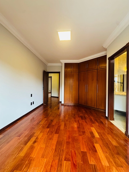 Casa de 5 Suítes e  8 Vagas Cobertas no Condomínio Faber I no Parque Faber em São Carlos/SP.: 17ª foto da galeria de imagens do imóvel