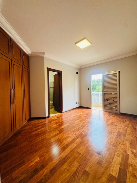 Casa de 5 Suítes e  8 Vagas Cobertas no Condomínio Faber I no Parque Faber em São Carlos/SP.: 15ª foto da galeria de imagens do imóvel