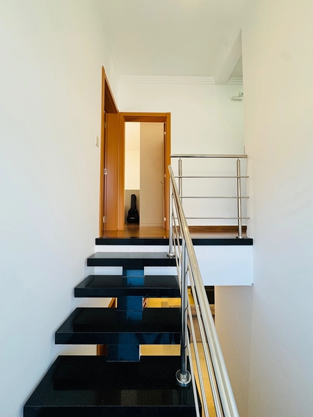 Sobrado de 4 Dormitórios e Piscina no Condomínio Village Damha III em São Carlos/SP.: 33ª foto da galeria de imagens do imóvel