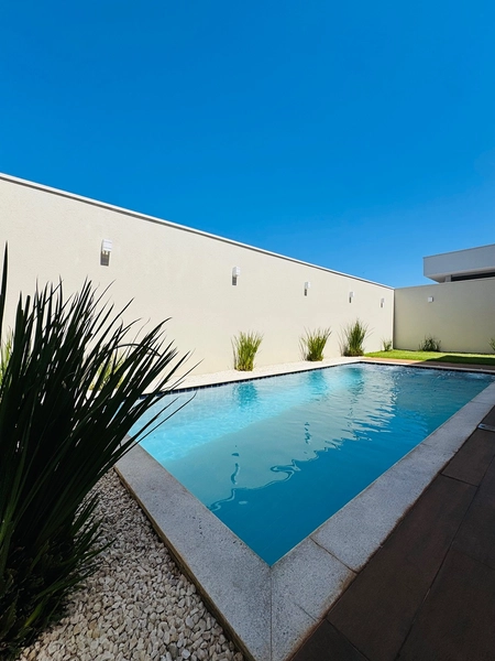 Sobrado de 4 Dormitórios e Piscina no Condomínio Village Damha III em São Carlos/SP.: 22ª foto da galeria de imagens do imóvel