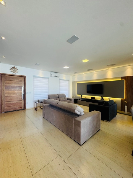 Sobrado de 4 Dormitórios e Piscina no Condomínio Village Damha III em São Carlos/SP.: 3ª foto da galeria de imagens do imóvel