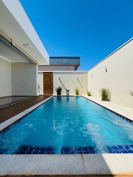 Sobrado de 4 Dormitórios e Piscina no Condomínio Village Damha III em São Carlos/SP.: 27ª foto da galeria de imagens do imóvel