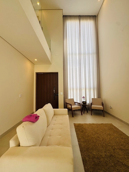 Sobrado de 3 Dormitórios no Condomínio Monte das Araucárias no Parque Faber em São Carlos/SP.: 2ª foto da galeria de imagens do imóvel