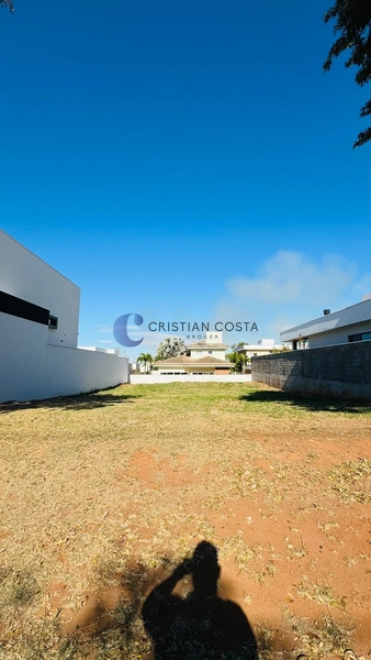Terreno de 461,42m² no Condomínio Swiss Park em São Carlos/SP.: 3ª foto da galeria de imagens do imóvel