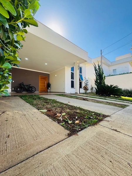 Casa de 3 Suítes no Condomínio Quebec em São Carlos/SP.: 1ª foto da galeria de imagens do imóvel