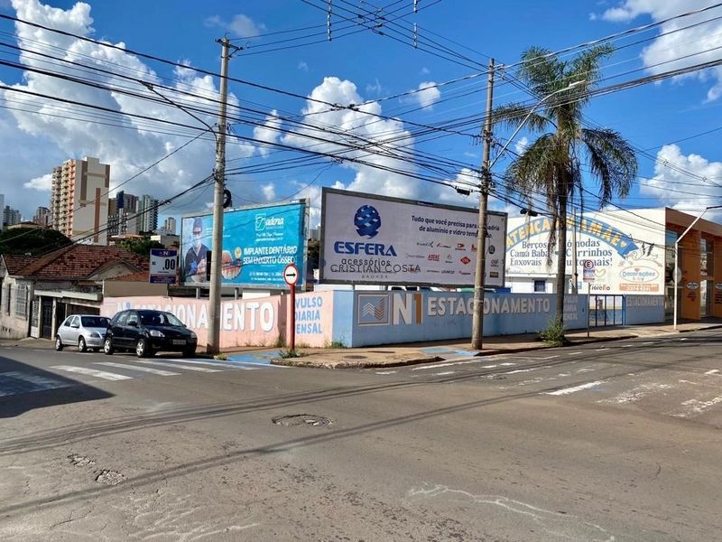 Terreno comercial de 574 m² no centro de São Carlos/SP: 5ª foto da galeria de imagens do imóvel