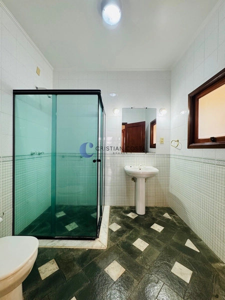 Sobrado de 4 dormitórios e piscina no Condomínio Faber I em São Carlos: 8ª foto da galeria de imagens do imóvel