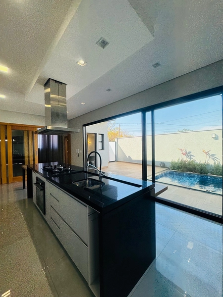 Casa de 3 suítes e piscina no condomínio Damha III em São Carlos/SP: 19ª foto da galeria de imagens do imóvel